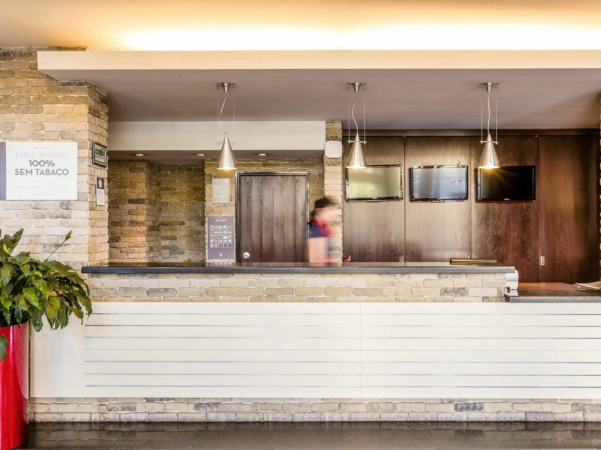 Hotel Ibis Guimaraes Exterior photo
